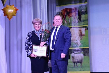 В Первомайском районе наградили передовиков 